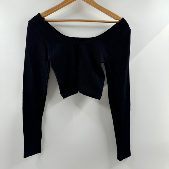 Aeropostale Black Ribbed Seamless Long Sleeve Top – Dual Neckline, Size Medium - Picture 3 of 4